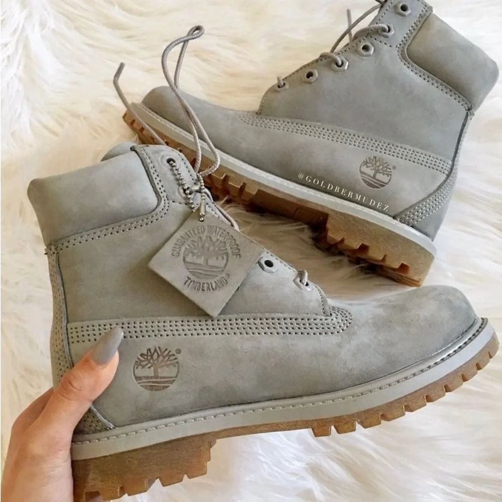TIMBERLAND Classic Unisex Grey Waterproof‎ Boots